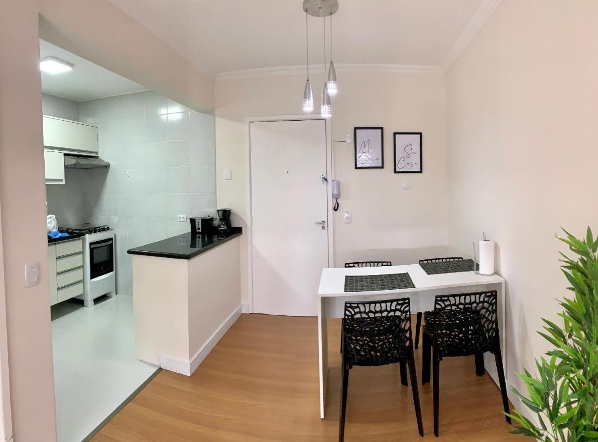 Apartamento Encantador Suite: Vista E Cozinha Moderna No Bigorrilho Curitiba