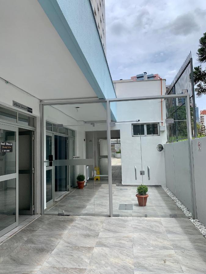 Encantador Suite: Vista E Cozinha Moderna No Bigorrilho Apartamento