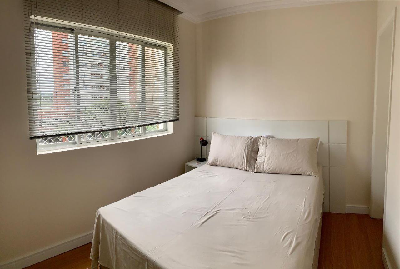 Encantador Suite: Vista E Cozinha Moderna No Bigorrilho Apartamento